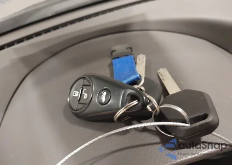 2010 Subaru Forester 2.5X Premium from USA, damaged, VIN JF2SH6CC5AG711388